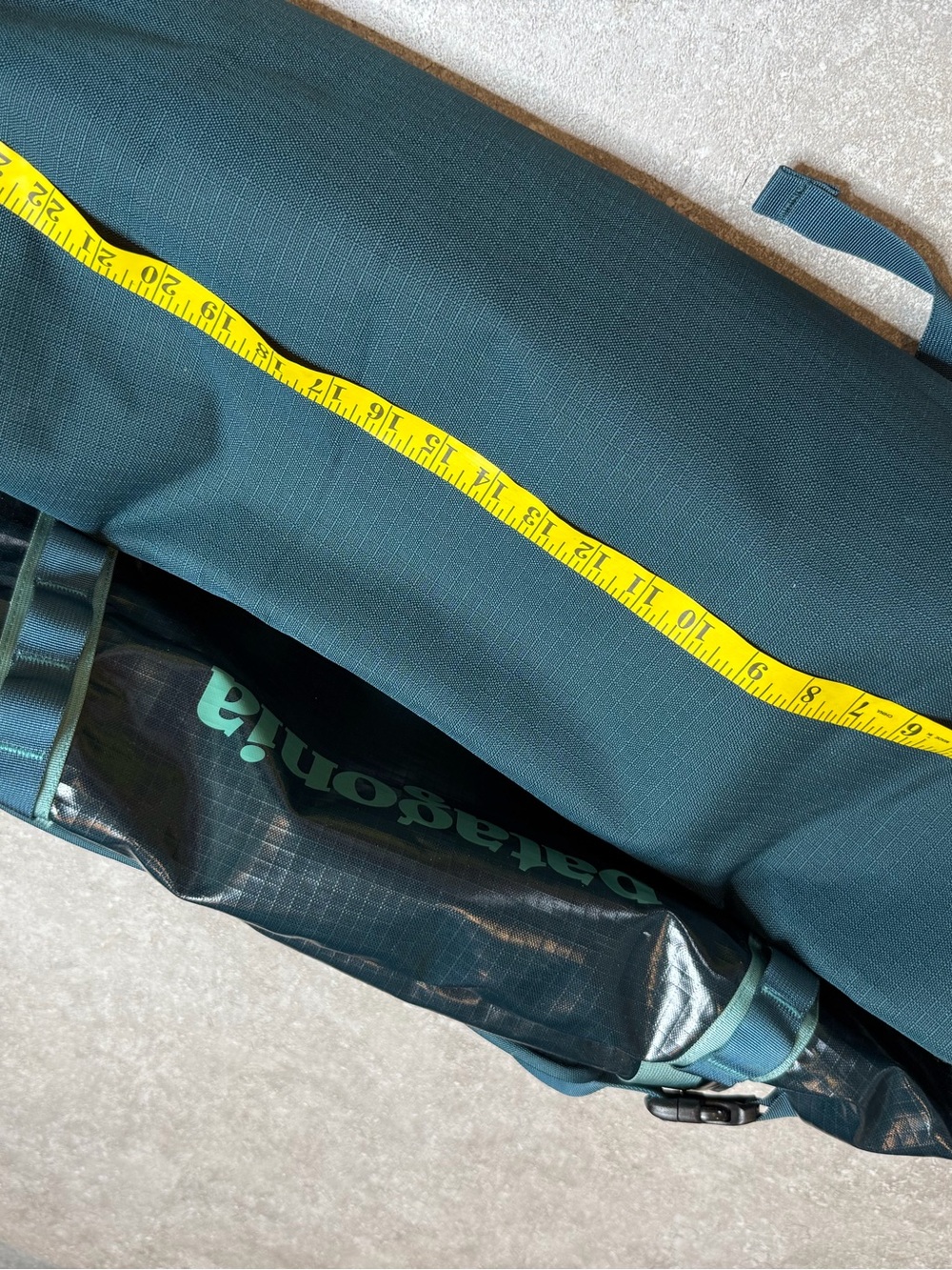 Patagonia Black Hole Duffle 60L in blue teal waterproof hiking camping backpack - Picture 9 of 16